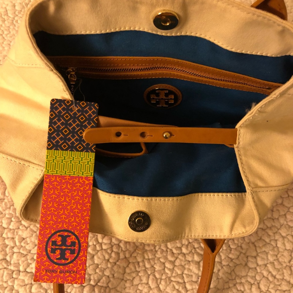 ⛔️S O L D!!!⛔️💯Tory Burch Canvas &Leather Mini - Picture 3 of 8